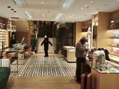 -茂昌眼镜(南京东路店)