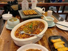 -一楼食业·美食人家