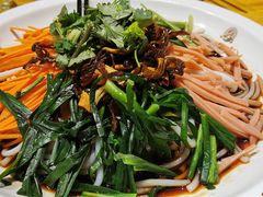 老滇凉米线-老滇山寨•云南特色菜•地方菜•民族风情歌舞表演(金碧店)