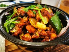 鲍鱼片焖鸡煲-明记港式烧腊茶餐厅(下沙店)