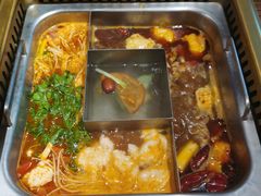 -东巴人鱼豆花火锅(幸福街店)