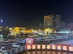 -老滇山寨•云南特色菜•地方菜•民族风情歌舞表演(金碧店)