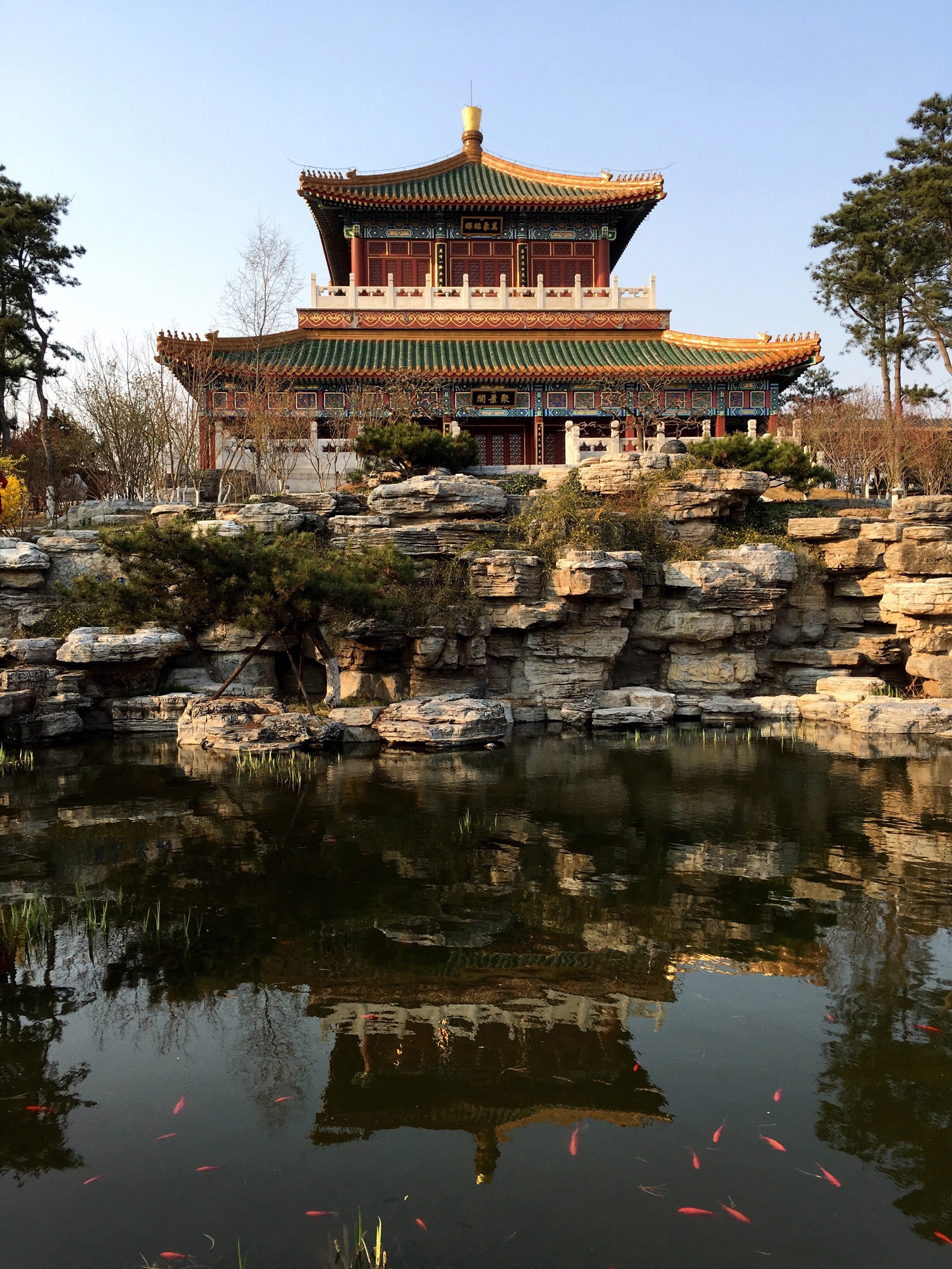 园博园位于北京市丰台区,是永定河畔的绿色