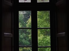 -Nathalie Djurberg与Hans Berg“牛皮纸包裹的月亮”-Prada荣宅当季展览