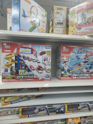 -玩动奇季品牌玩具超市