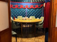 -蒙亨·手把肉·蒙古包文化主题餐厅(天恒广场店)