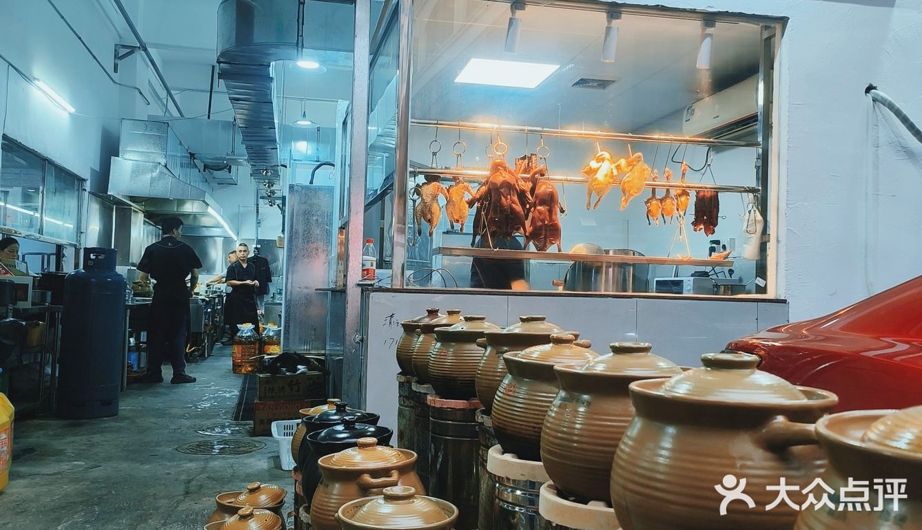 不是佛山人吃饭早，是五点半后来真的没位了[惊讶]