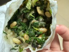 -白玉兰食品甜凤店(合生汇店)