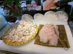 -遇上西雅图多融合海鲜自助餐厅(中房金谊广场店)