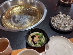 -果松木炭酸菜铜火锅·外婆参鸡汤