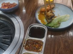 -明洞阿姨·韩式酱蟹烤肉·创意料理(三元桥店)