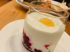 燕麦酸奶-Egg•Allday Brunch(襄阳北路店)