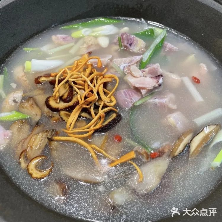 ✔版纳之旅吃过最满意的菌子火锅店就是他们家了——菌岭天下