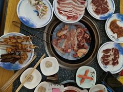 -锤头鲨毛肚海鲜烤肉自助餐厅(国购广场店)