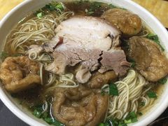 -老陆稿荐(西中市店)