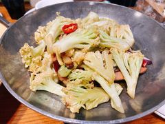 干锅腊肉花菜-豫江南川湘料理(岗顶六店)