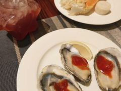 -广州万富希尔顿酒店·感趣自助餐厅·金秋蟹宴生蚝海鲜刺身