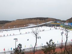 -采薇庄园四季滑雪场
