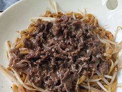 湿炒牛肉粿条-华威达牛庄(黄埔大道西店)