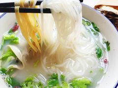 鸭汤米线-烤鸭肉夹馍鸭汤店