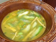 家烧咸肉丝瓜-三台山庄中餐厅