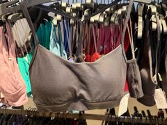 -lululemon(比斯特购物村店)