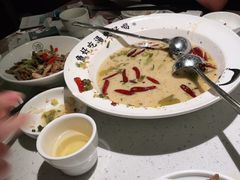-江渔儿酸菜鱼(奥园广场金发购物中心店)