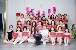 -亚太瑜伽普拉提学院