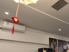 -毛辣果·贵州红酸汤牛肉火锅(西单店)