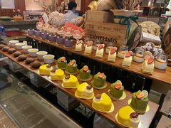 -南湖名都·景湖轩全日制餐厅·海鲜自助·东南亚风味·临湖而食