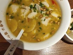 -渝是乎酸菜鱼(龙旗购物中心店)