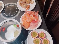 -钱小奴海鲜自助黑金店(杭州滨江龙湖店)