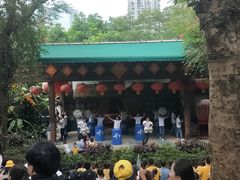 -青青世界