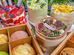 -顶东面包花园·生日蛋糕(世博店)