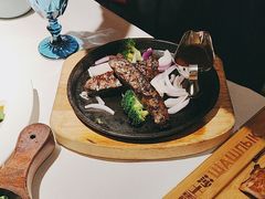 -俄士厨房(五棵松华熙LIVE店)
