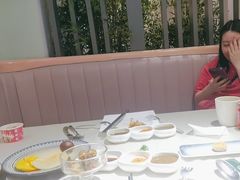 -庖丁兄弟干式熟成牛排自助餐厅(仁恒伊势丹店)