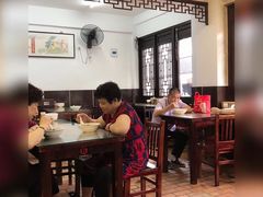 大堂-长人馄饨铺(解放街店)
