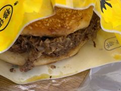 -穆得·老周家牛肉烧饼(普利街店)
