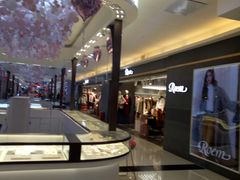 -鸿通城购物中心