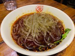 万记特色酸辣粉-万记麻辣烫国展总店