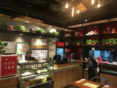 -渝是乎川渝小炒(新世界百货望京店)