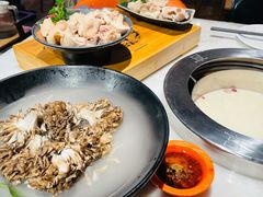 -煲宫猪肚鸡(晶品店)