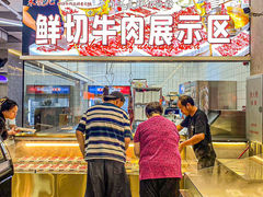-来龍儿鲜切牛肉自助老火锅