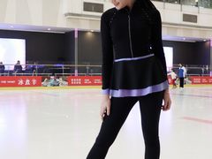 -冰纷万象滑冰场(二七万象城店)