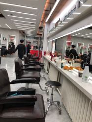 -朗峰专业美发沙龙