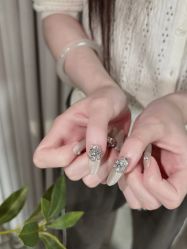-Pink You美甲洗眉纹绣定制中心