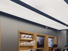 -DJI大疆(深圳华强北曼哈授权体验店)