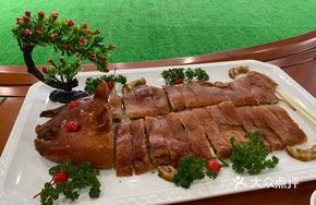 Braised Suckling Pig