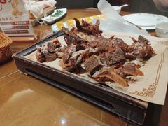 -东口码头·烧鸽子·鱼头泡饼·地方菜(金鹰悦城店)