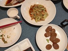 -凤凰园烤鸭店·唐山菜·传承花椒肉(老唐丰路店)